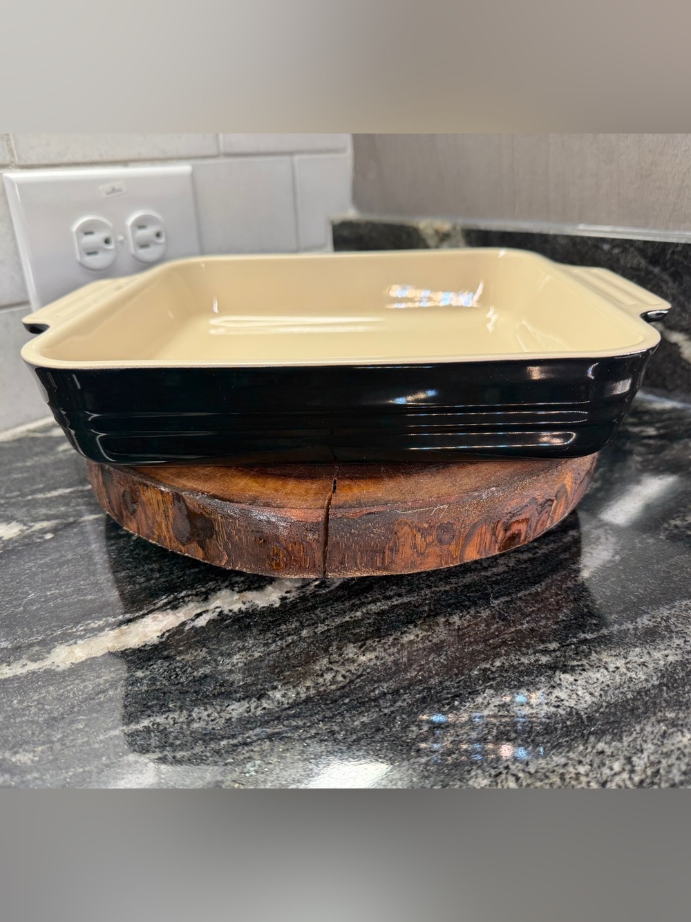 NEW Le Creuset Shiny Black ONYX 28cm Square Baking Dish Stoneware 11”  Rare